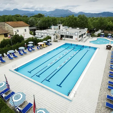 La Pineta Camping *