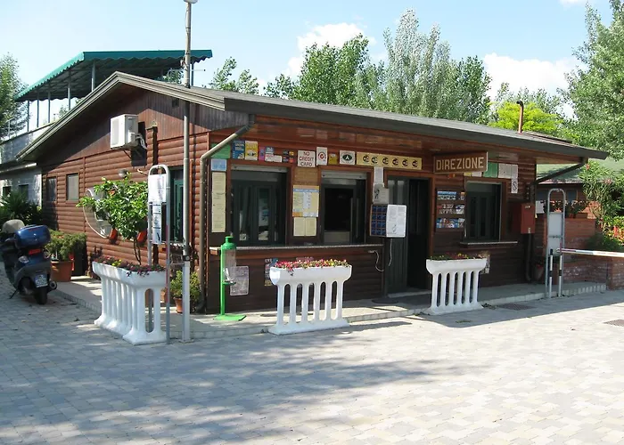 La Pineta Kamp alanı Viareggio